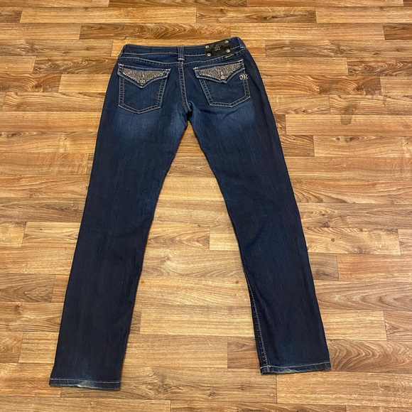 Miss Me	Low Rise 5 Pocket Skinny Jeans - Picture 6 of 11